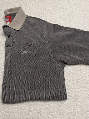 NFL Tampa Bay Buccaneers Polo Shirt Mens L Gray Embroidered Logo Casual Golf
